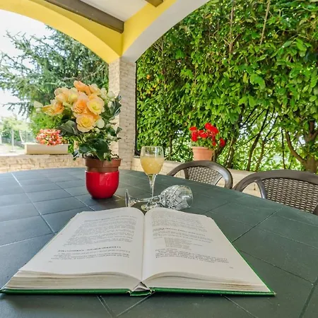 Ana With Pool, Large Garden, Near Villa *