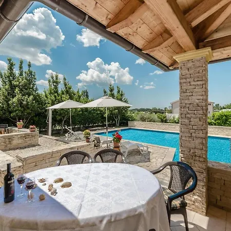 Ana With Pool, Large Garden, Near Villa *