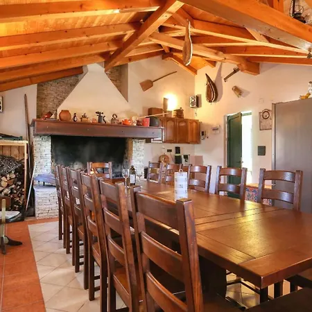 Villa Ana With Pool, Large Garden, Near Zadar